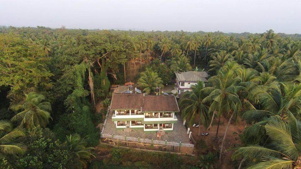 Heaven Goa Guesthouse Бенаулим Экстерьер фото